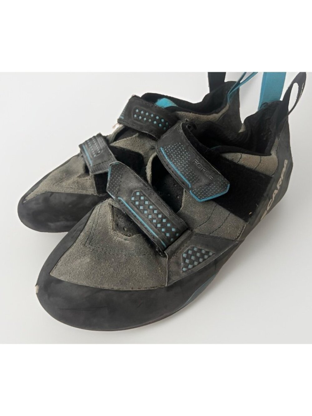 Scarpa Force Climbing Shoes Men’s Size 9.5 Gray Blue Hook & Loop Indoor